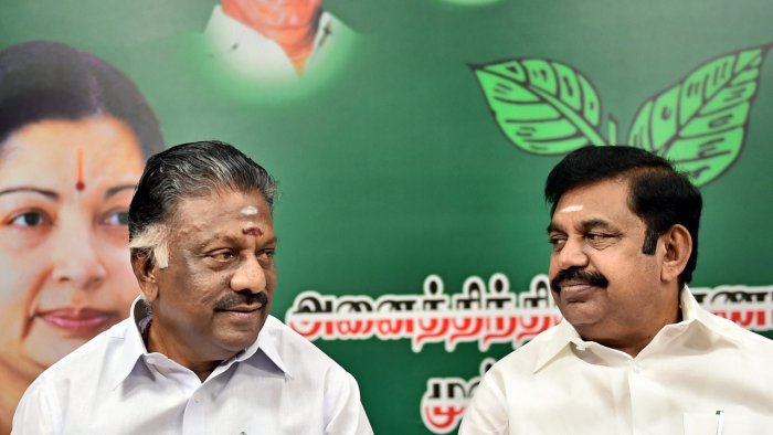 Palaniswami expels O Panneerselvam's sons, 16 others from AIADMK