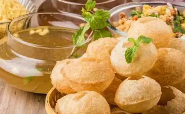 Cancer-causing chemicals found in Pani Puri samples across K'taka, 22% found unfit for consumption