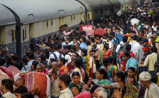 Passenger luggage beyond permissible limit to attract fine: Western Railway