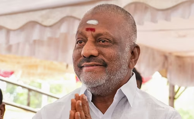 Expelled AIADMK leader, 3-time Chief Minister OPS joins DMK