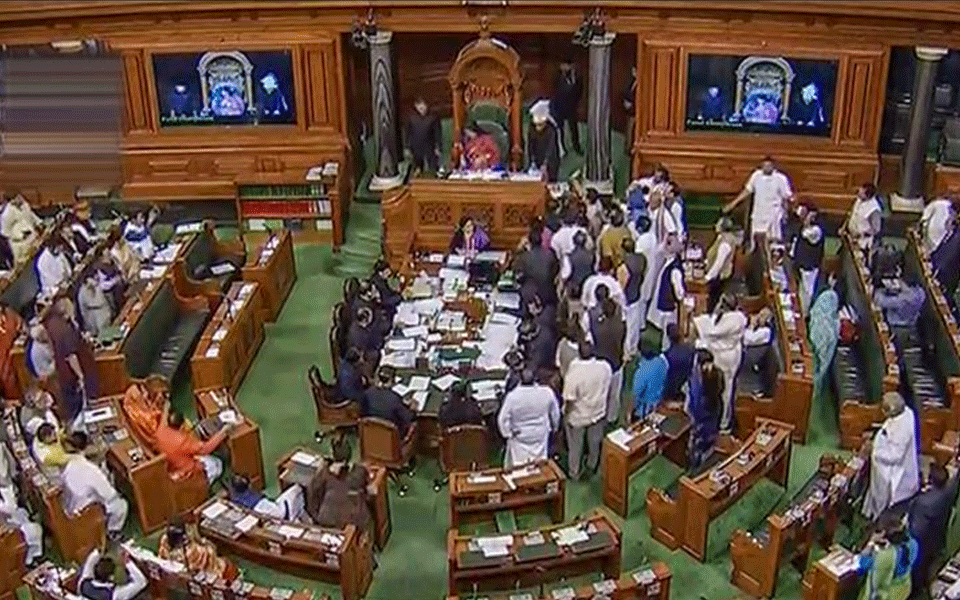 Parliament passes law to open coal sector for commercial mining