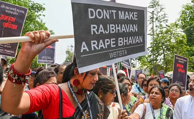 FIR against 3 Raj Bhavan officials for 'restraining' woman who accused WB Governor of molestation