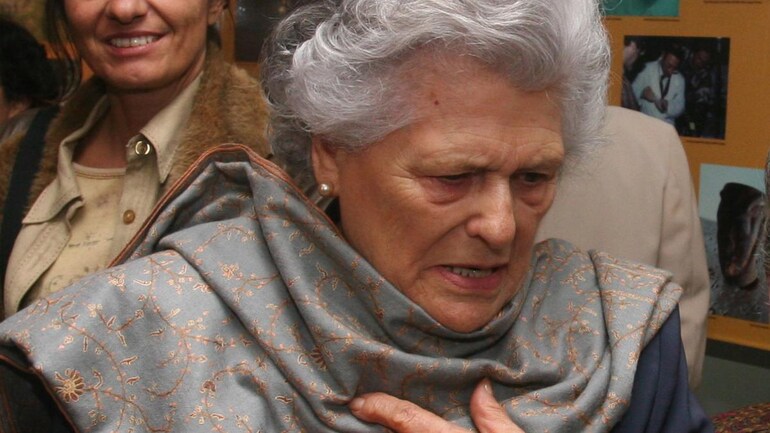 Congress chief Sonia Gandhi's mother passes away