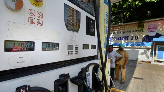 MP: Petrol Crosses Rs 121 Per Litre In Border District; Diesel Costs ...