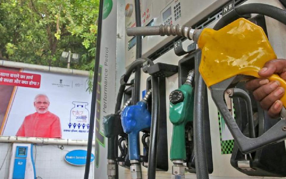 Petrol to be dearer by Re 1, diesel by 36 paise in Goa from Sat; Oppn slams BJP govt