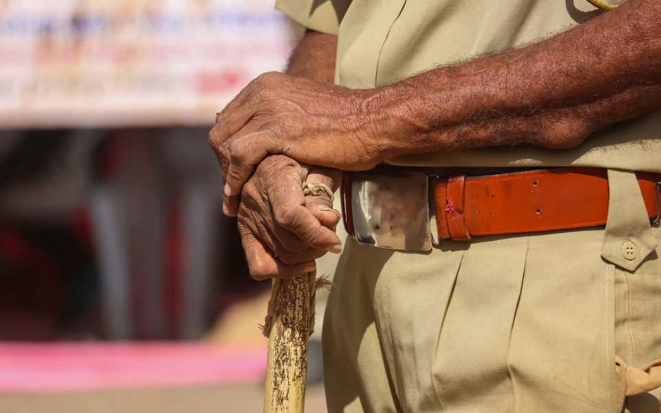 Cop thrashes two youth tied with ropes in MP; suspended
