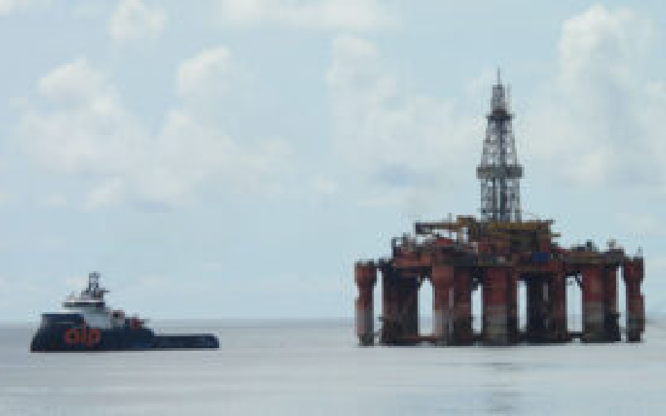 Blackford Dolphin oil rig reaches Port Blair for offshore drilling deployment