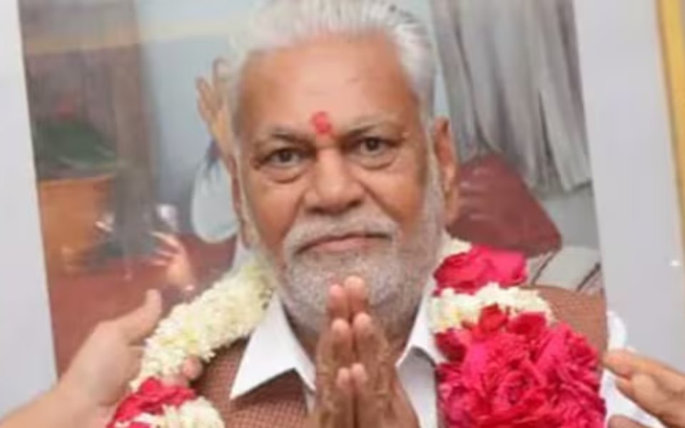 Rajput women threaten 'jauhar' if BJP fails to withdraw Rupala from LS fray; Karni Sena leader held