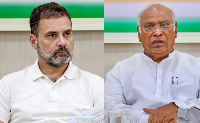 Rahul, Kharge pay tributes to soldiers killed in Pulwama terror attack