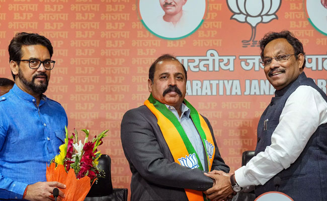 Former IAF chief Bhadauria joins BJP