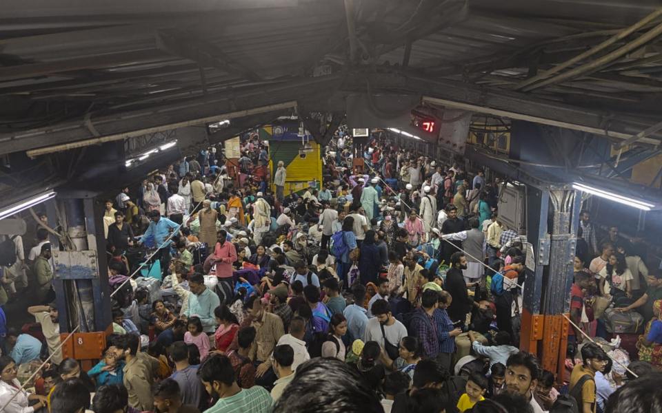 'Heavy rush' at New Delhi railway station but 'no stampede': Railway officials