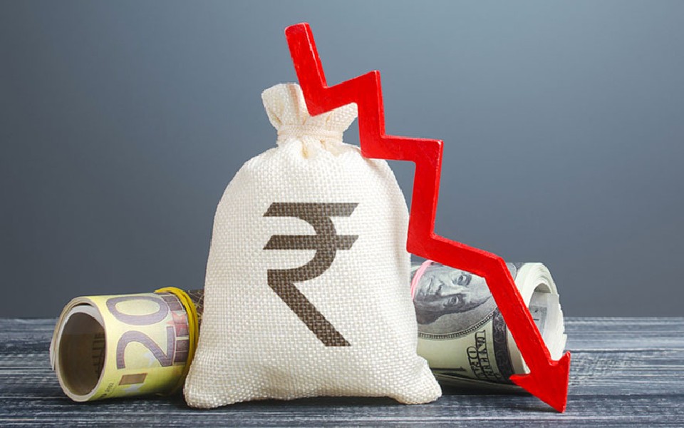 Rupee falls 11 paise to close at record low of 85.75 against US dollar