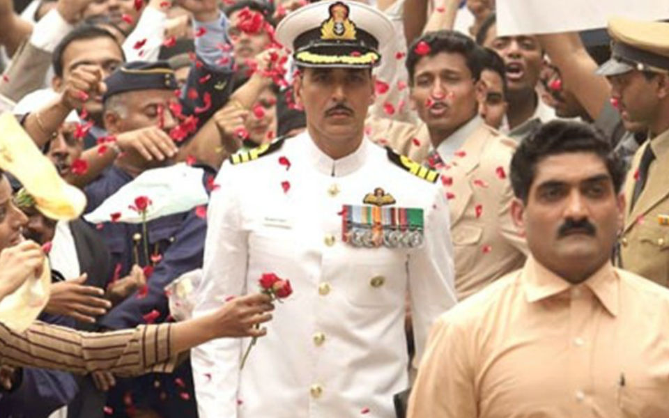Army Officers Serve Notice to Akshay Kumar over Naval uniform auction