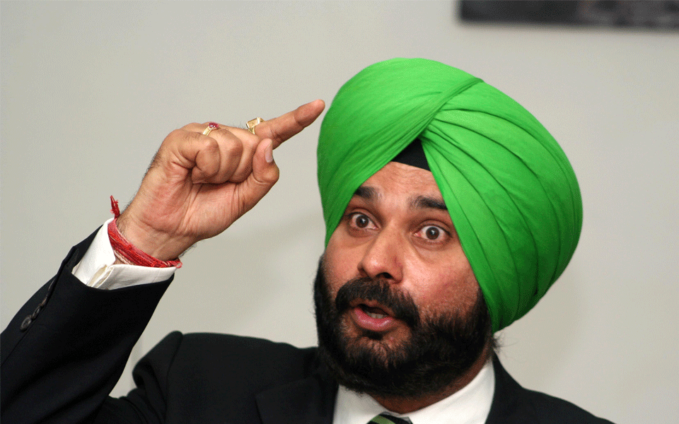 Gunning for Badals, Sidhu seeks their excommunication