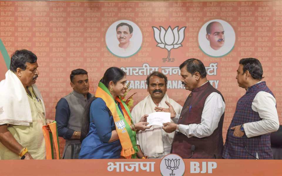 Three-term Tamil Nadu Congress MLA joins BJP