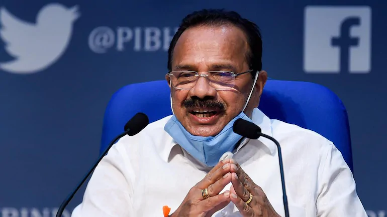 'Should we hang ourselves over non-availability of vaccines?': Union Minister D V Sadananda Gowda