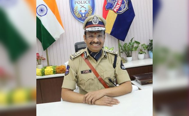 Hyderabad Police Commissioner issues notice to BRS leader over allegation of cases against him