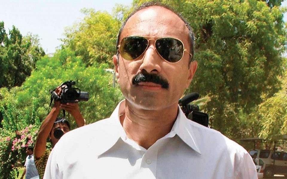 SC issues notice on Sanjiv Bhatt's appeal against conviction in custodial death case