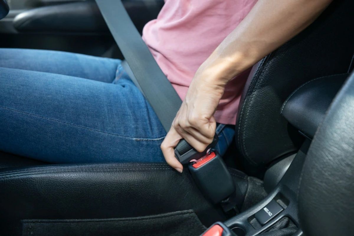 Wearing seat belts must for all passengers in cars in Mumbai from Nov 1