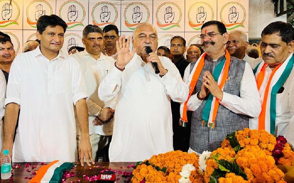 Haryana BJP vice president GL Sharma joins Congress