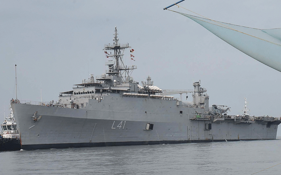 Naval ship arrives in Kochi with 698 repatriated Indians from Maldives