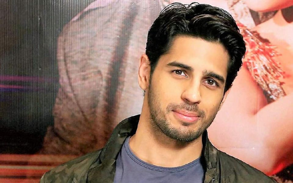 Mumbai: US-Based fan alleges Rs 50 lakh fraud by actor Sidharth Malhotra's fan page admins
