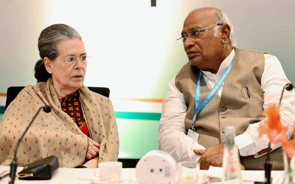 Sonia Gandhi likely to be named for RS polls, Cong leaders discuss candidates