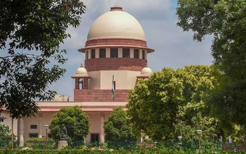 Supreme Court halts waqf appointments, 'waqf by user' changes till next hearing