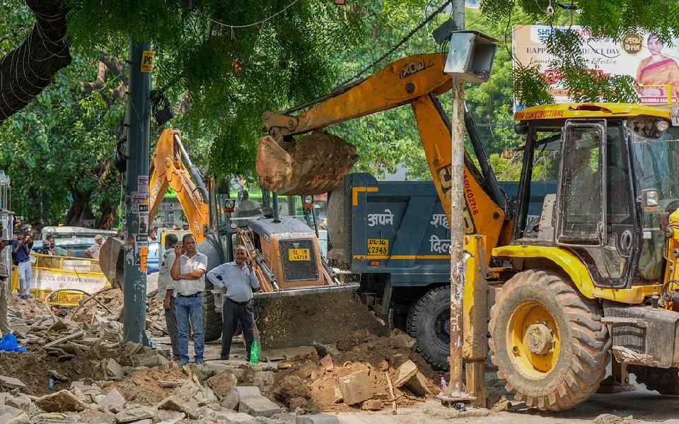 Anti-encroachment drive in Surat locality that witnessed stone pelting at Ganesh pandal