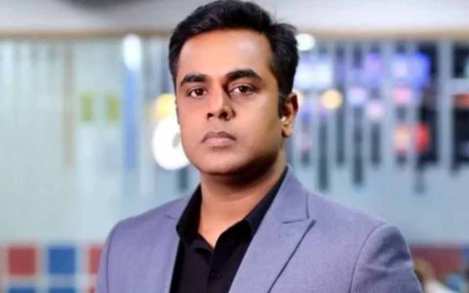 Will you apologise now? Netizens ask news anchor Sushant Sinha for giving clean chit to Anil Masih