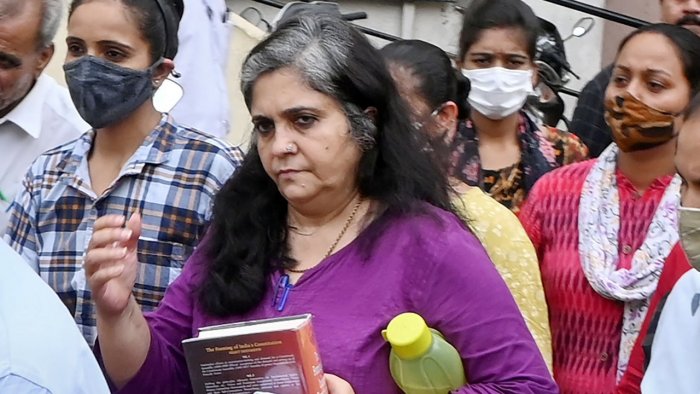 Supreme Court questions delayed listing of bail plea of activist Setalvad by Gujarat HC
