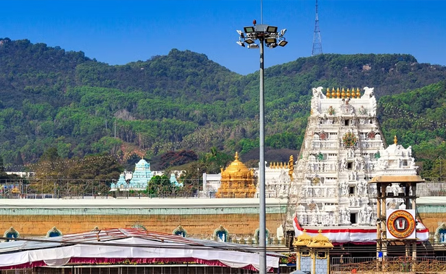 Hotels in Tirupati receive hoax bomb threats, police squads conduct thorough checks