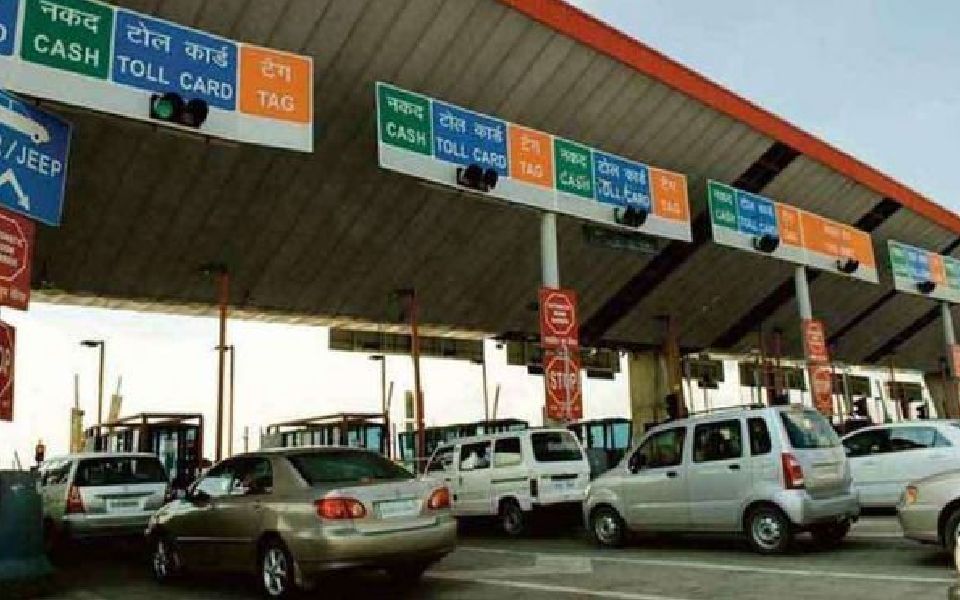 NHAI to charge double toll from vehicles with non-affixed FASTag on front Windshield