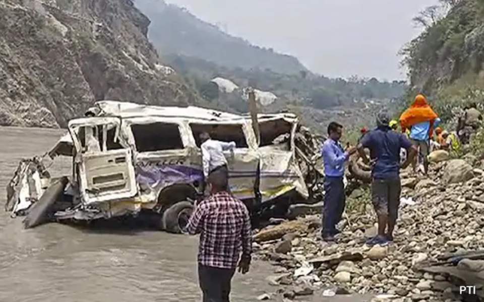 10 killed, 13 injured as tempo traveller skids off road, falls into Alaknanda river in Uttarakhand