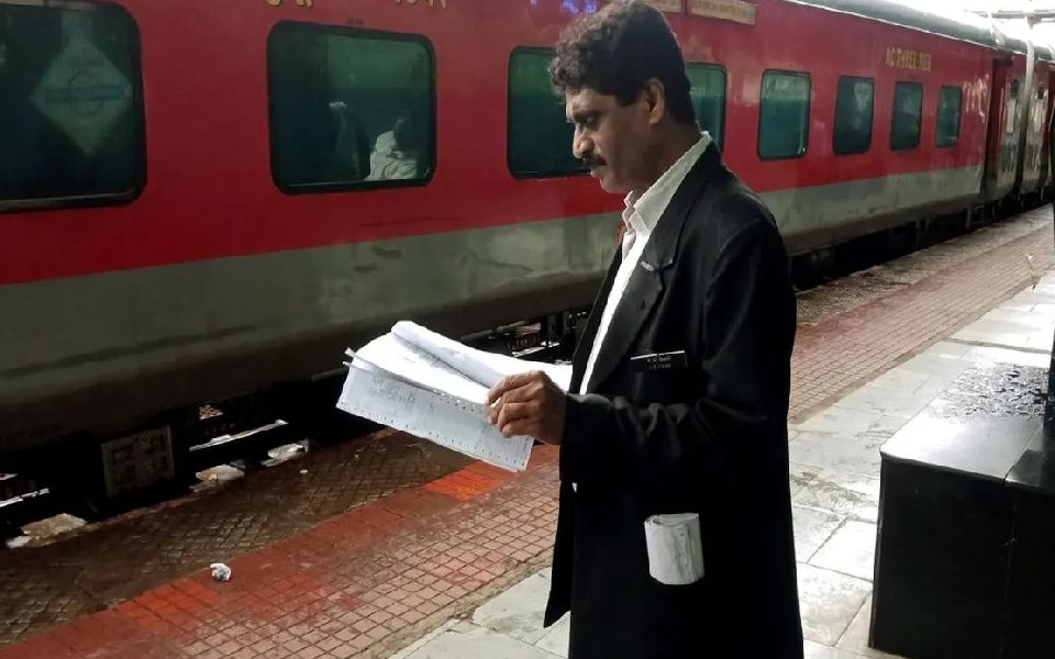 Over 400 police personnel fined by railway for travelling without tickets between Ghaziabad, Kanpur