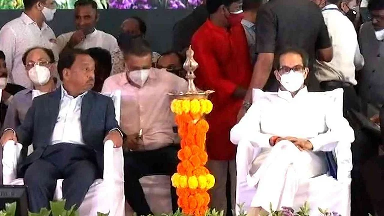 Uddhav Thackeray, Narayan Rane trade barbs at Sindhudurg airport inauguration
