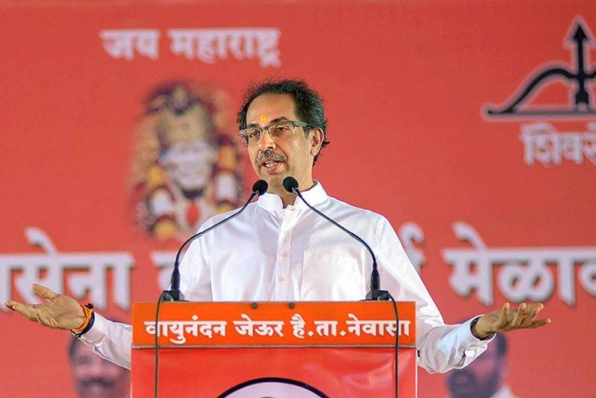 Centre laying 'red carpet' for 45 Chinese firms: Shiv Sena