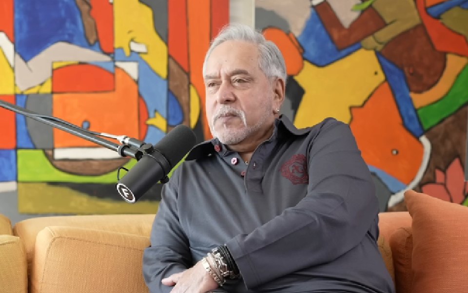 'Bhagoda economics': Cong's dig over Mallya's remark on informing Jaitley before leaving India