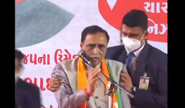 Gujarat CM Vijay Rupani collapses on stage at poll rally