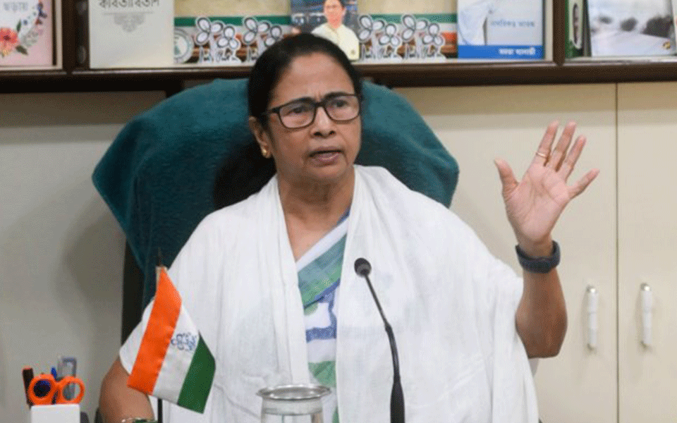 CU professor booked for allegedly threatening to kill Mamata: Police