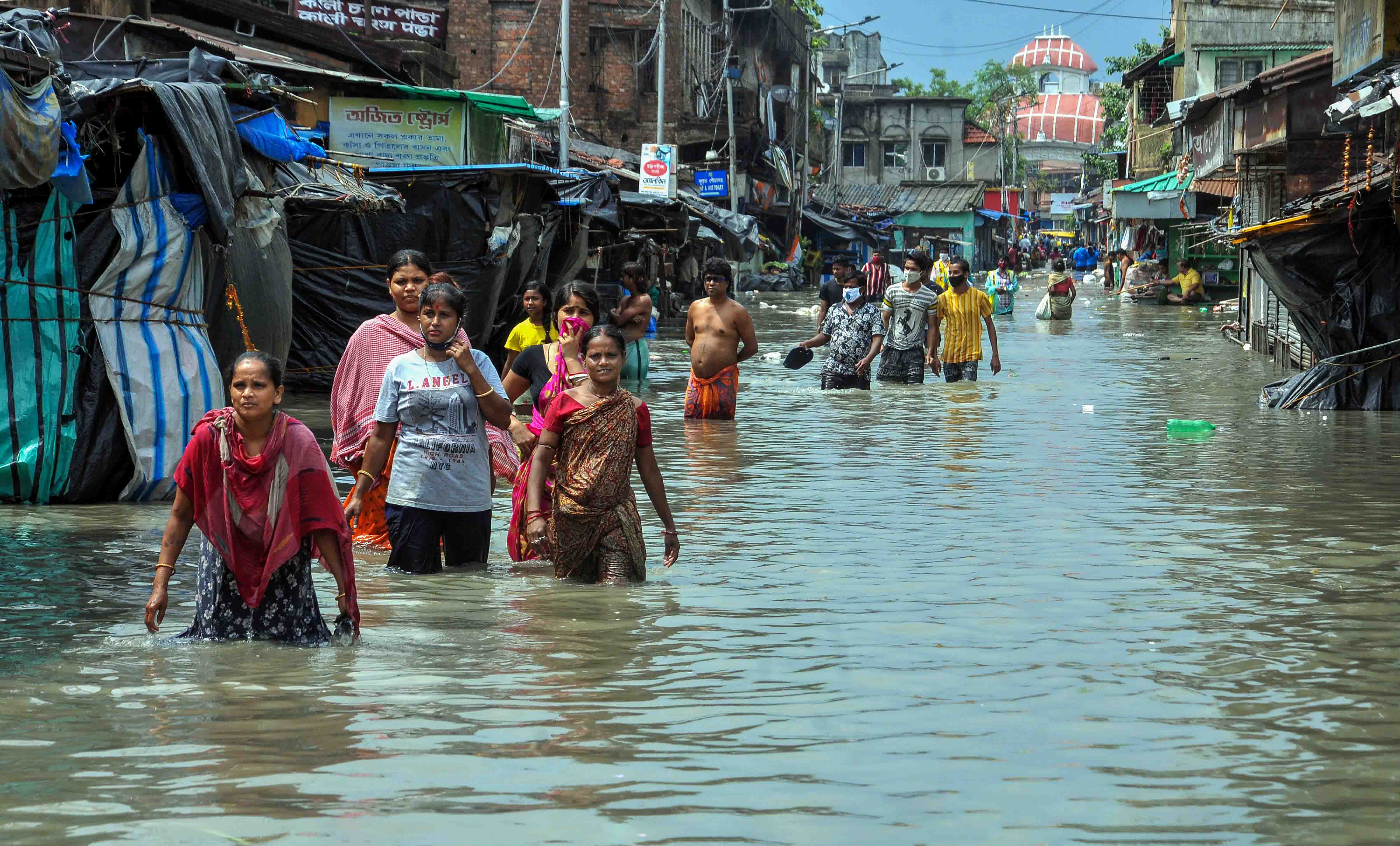 Cyclone 'Yaas' ravages Bengal, Odisha as over 20 lakh evacuated; four dead