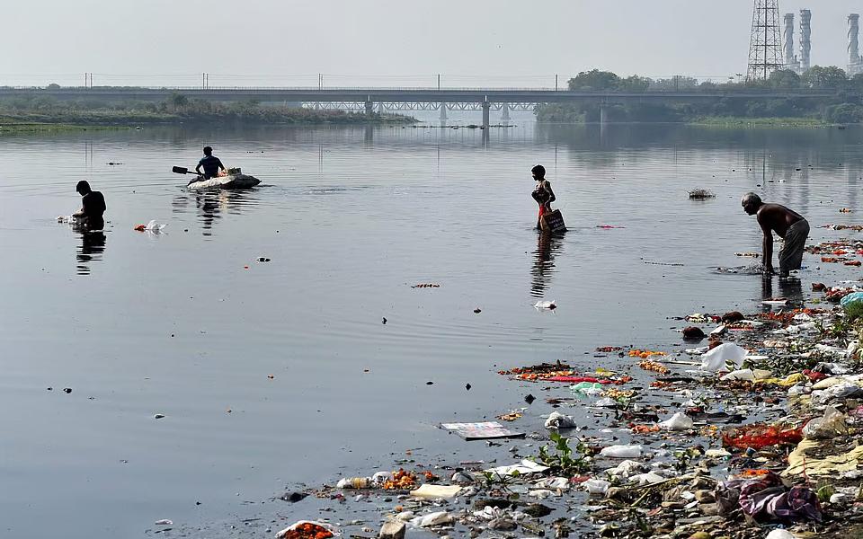 Union ministry tells par panel Yamuna water failed quality test at 22 of 33 locations