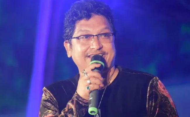 Popular Odia singer Abhijit Majumdar dies