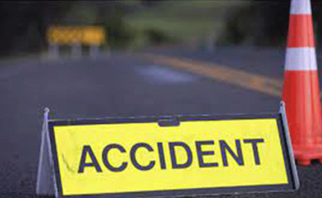 Five engineering students killed as car rams into truck in Andhra