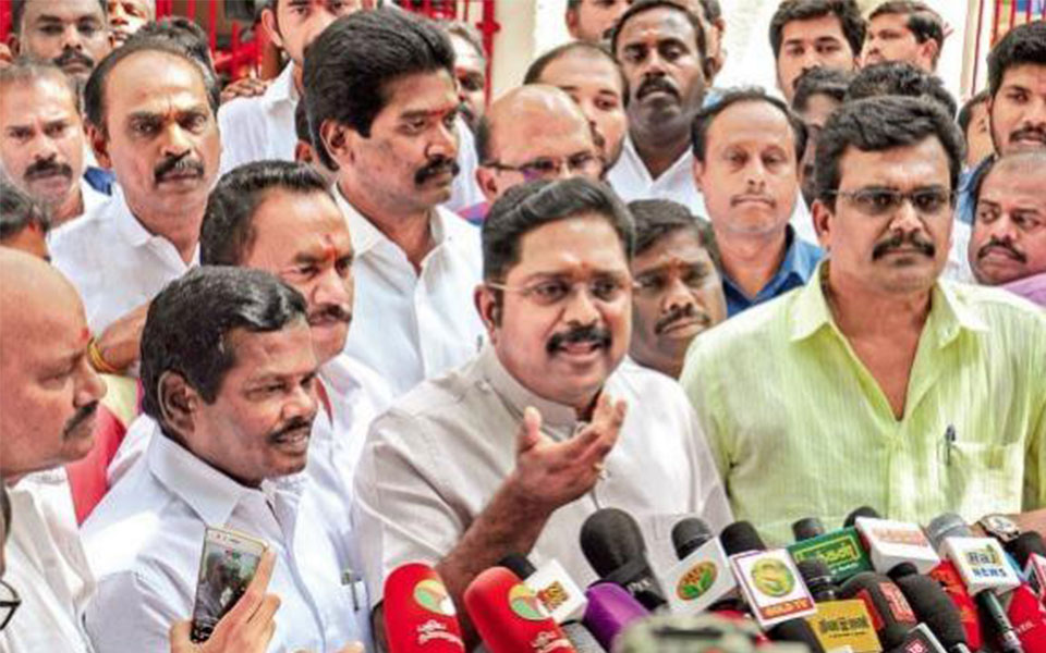 SC appoints third judge in AIADMK MLAs diqualification case