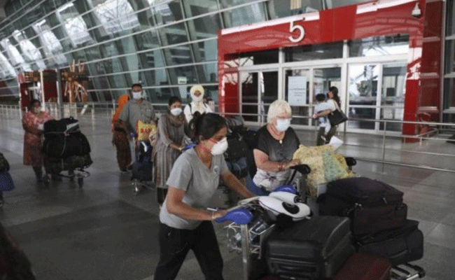 Covid: MoCA issues revised guidelines for arriving intl passengers from six countries