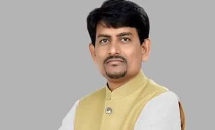 Will remain in Congress, says Alpesh Thakor