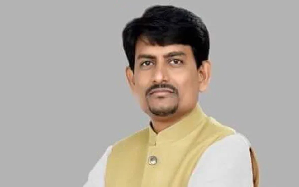 Congress MLA Alpesh Thakor, supporters detained in Patan
