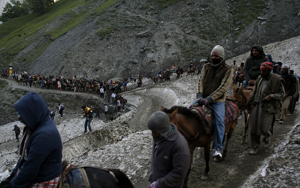 Separatist-called shutdown temporarily suspends Amarnath Yatra