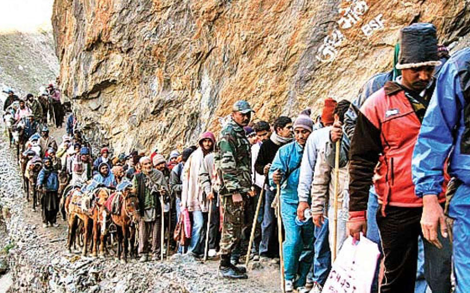 Flood declared in south Kashmir, Amarnath Yatra suspended